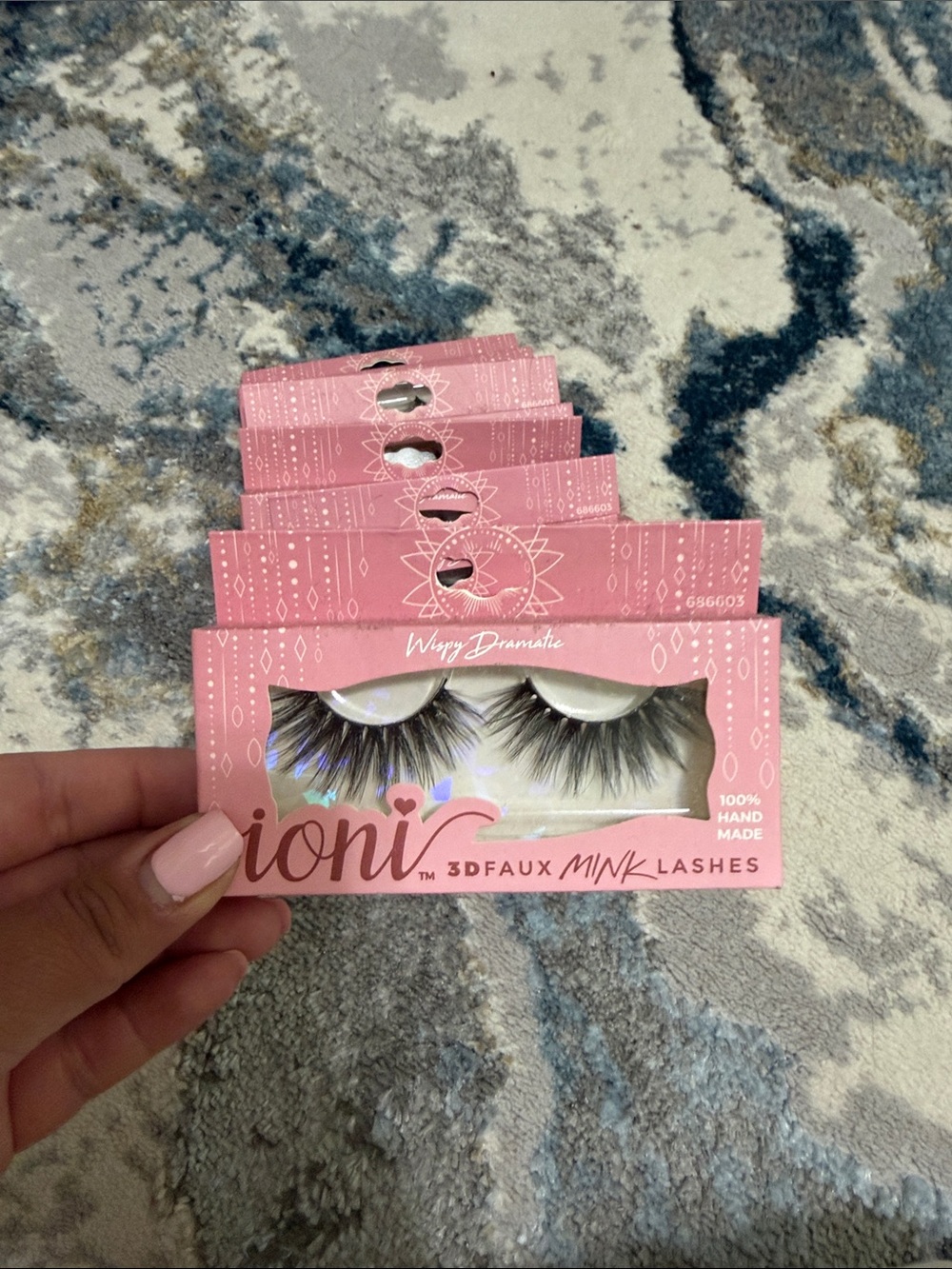 Ioni 3D Faux Mink Lashes - (Wisp Dramatic)